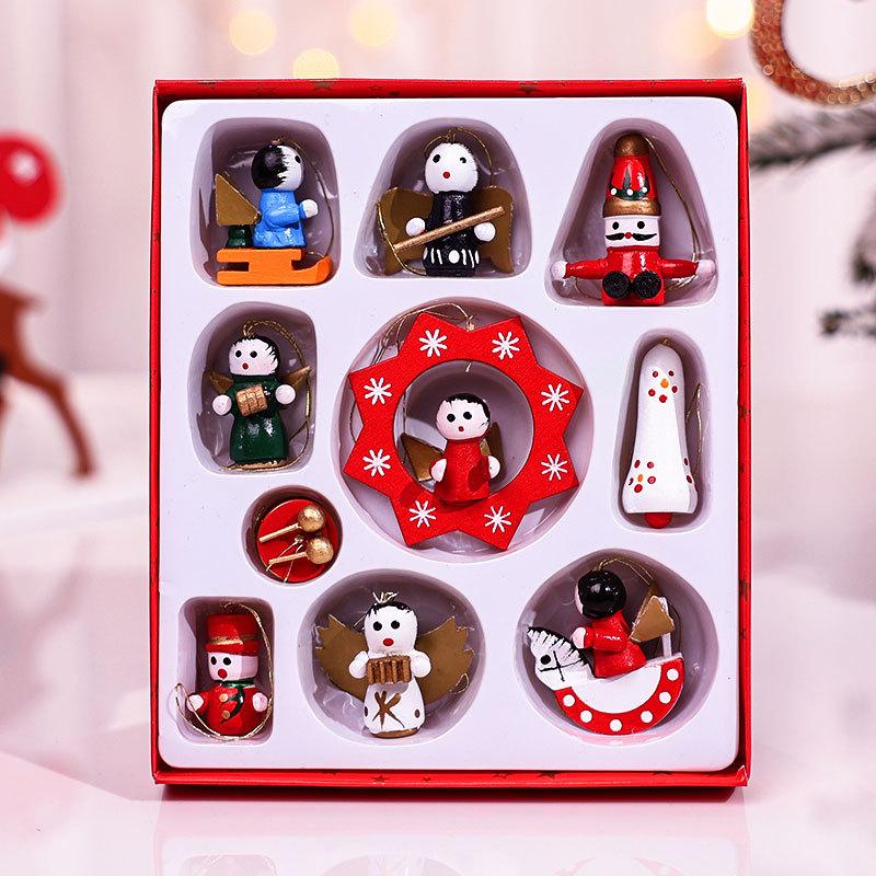 Wooden Christmas Pendant Gift Box with Christmas Gifts Gift Train Hanging Decorations Christmas Tree Decorations