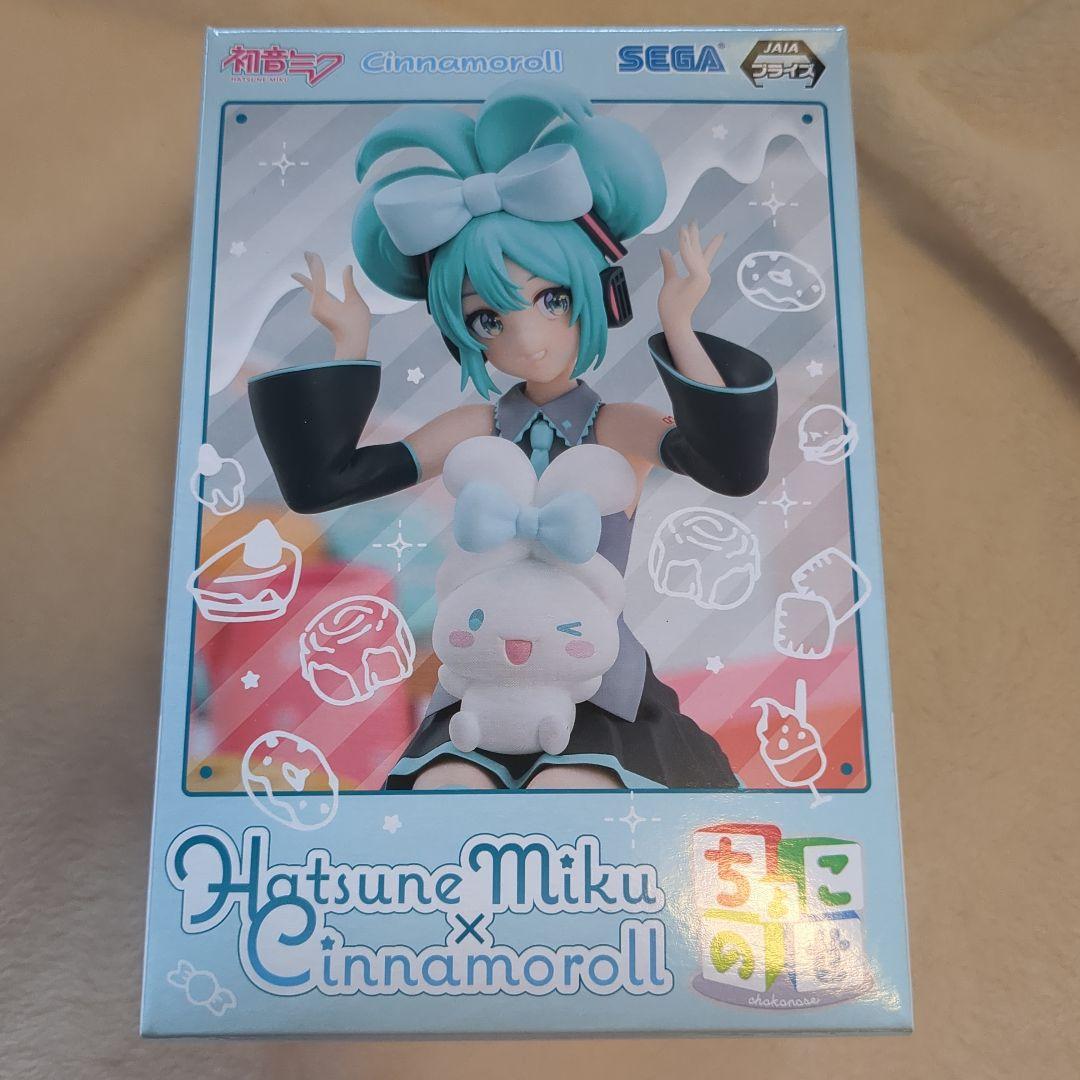 

[Б/У] Фигурка Hatsune Miku с шоколадом Cinnamon Roll