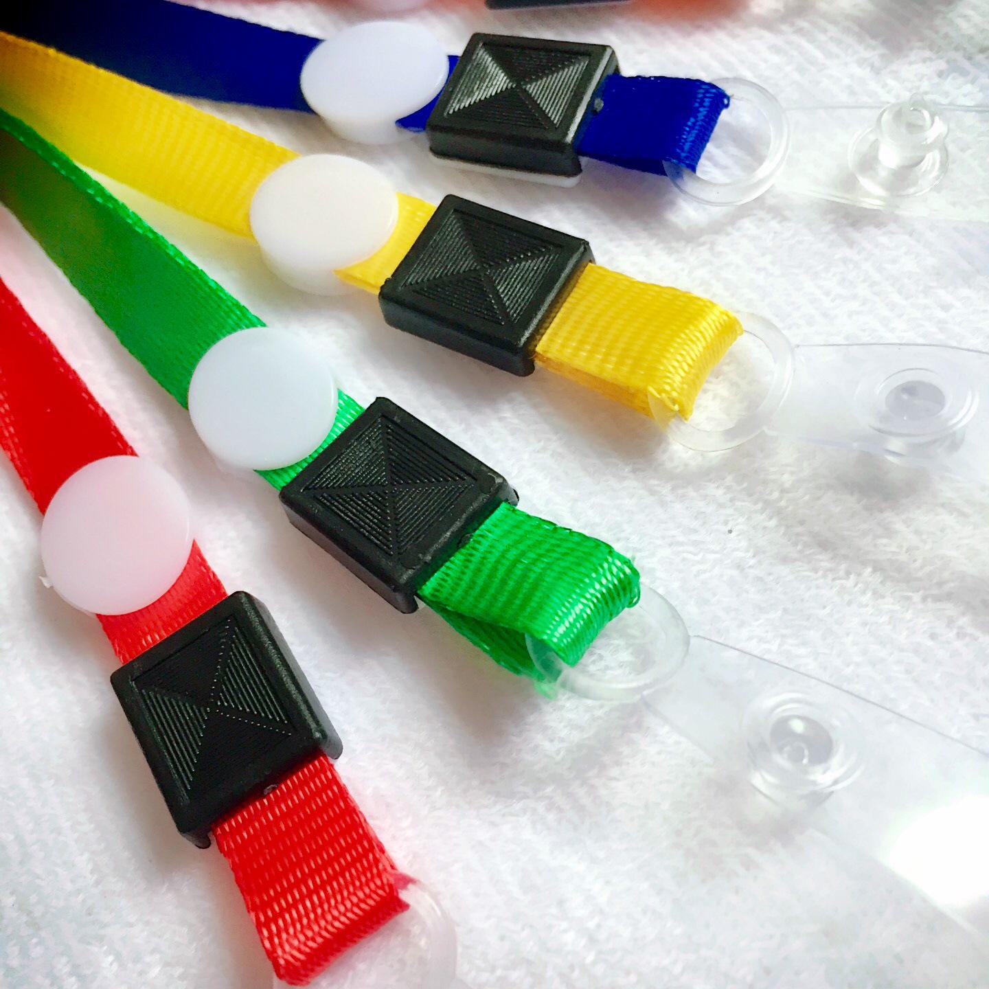 

Водонепроницаемый прозрачный держатель для карт из ПВХ со шнурком для удостоверений личности, выставочных билетов и студенческих билетов 1.0 Rubber Strip Rope синий