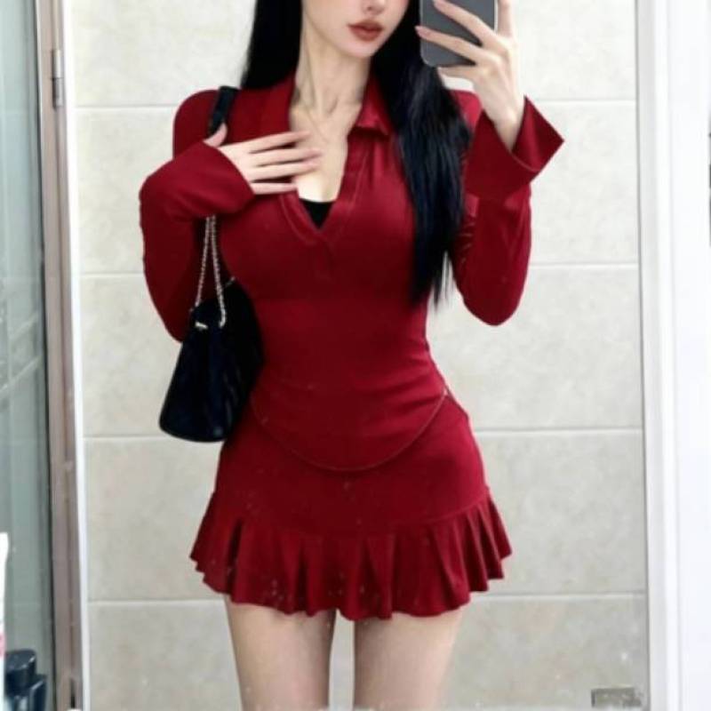 Spice girls wear hip-wrapped skirt women's clothing autumn and winter New Year's robe red long-sleeved top half-length skirt two-piece set