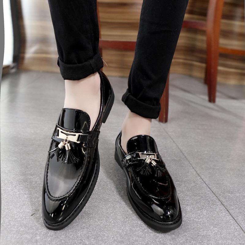 Men's shoes business dress leather shoes men's glossy pointed beanie shoes casual shoes fringed loafers