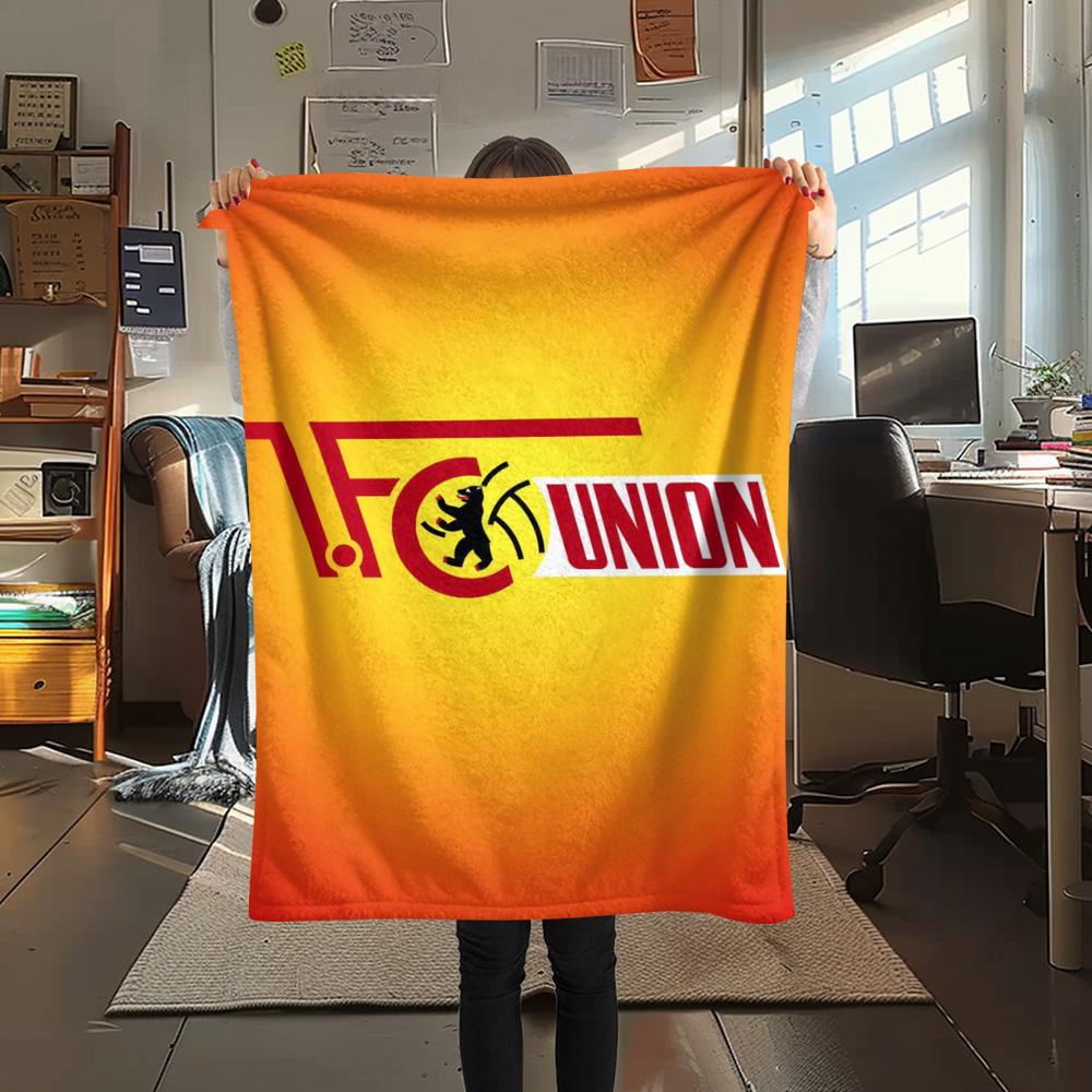 

1Pc 1. FC Union Berlin Print Flannel Blanket High Quality Warm Comfortable Cover for All Seasons Perfect for Gifts Home Decor 80cm x 120cm