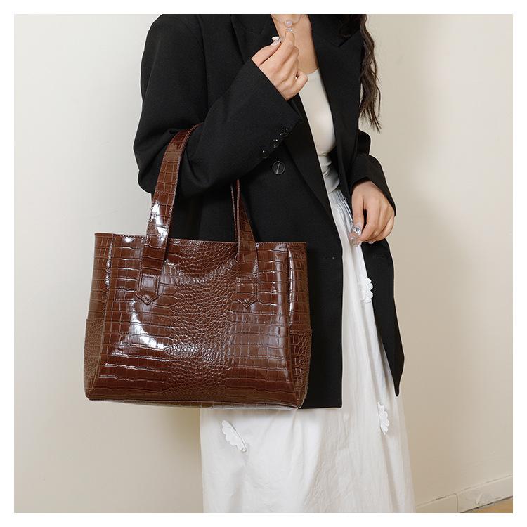 Stylish Women's Tote Bag, Retro Crocodile Pattern Handbag Shoulder Bag, Suitable for Shopping, Dating, Outings, Work Commuting