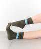 Aiheiteumeondei [Ihm26Ss19] One-Line Knit Socks Khaki