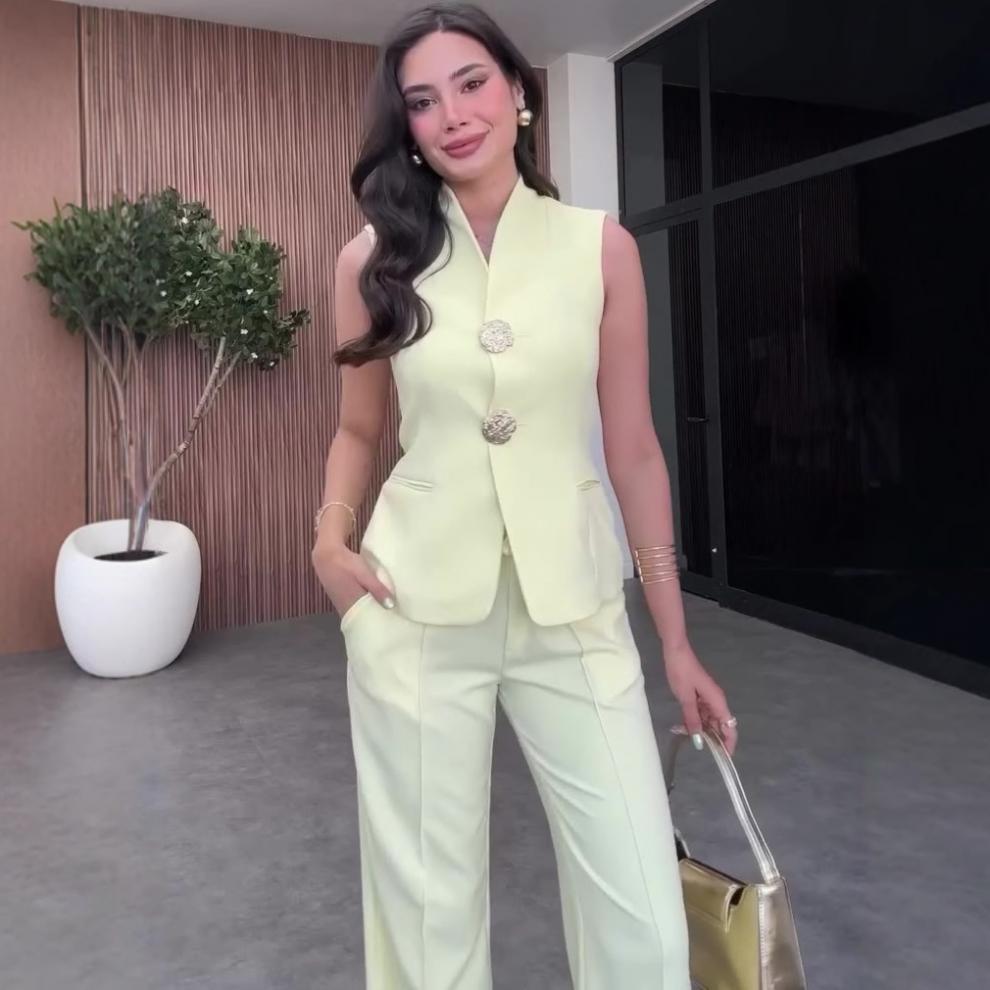 2025 Women's Sleeveless Casual Fashion Suit for Summer