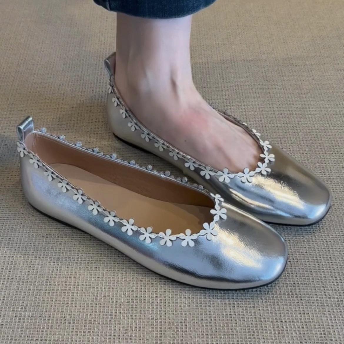 

Sheepskin version~ cow suede flower purple light mouth small single shoes women s age reduction one pedal low heel Chinese Mary Jane shoes 40 серебряный