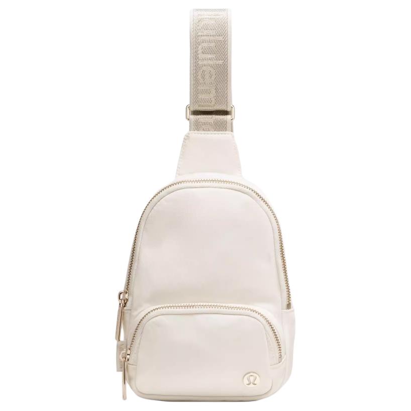 Lululemon Everywhere 2L Brand Logo Zipper Design Adjustable Shoulder Strap Shoulder Bag Small Women Shoulder Bag Light-Ivory Gold LU9CVCS-042797 Light Ivory & Gold