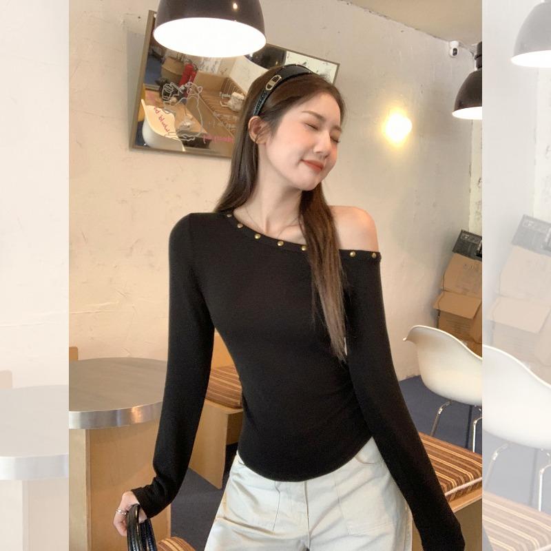 Autumn new style off-the-shoulder slim-fit black long-sleeved T-shirt women, fashion hot girls sexy all-match pullover top