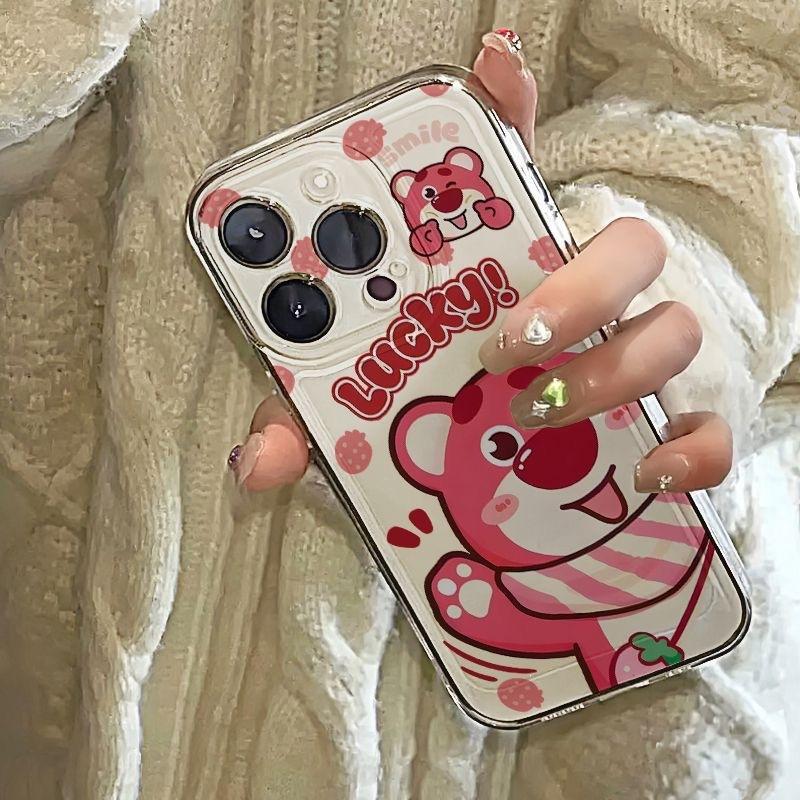 Cartoon greeting strawberry bear applicable to Apple 15plus mobile phone case iPhone12promax transparent 14 niche