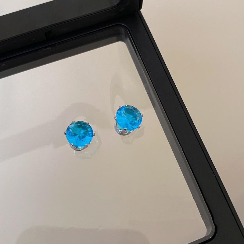 2/4/6/8Pcs Daily Versatile Chic Ear Jewelry Gifts Accessories Shiny Zircon Magnetic Stud Earrings Set For Women Men