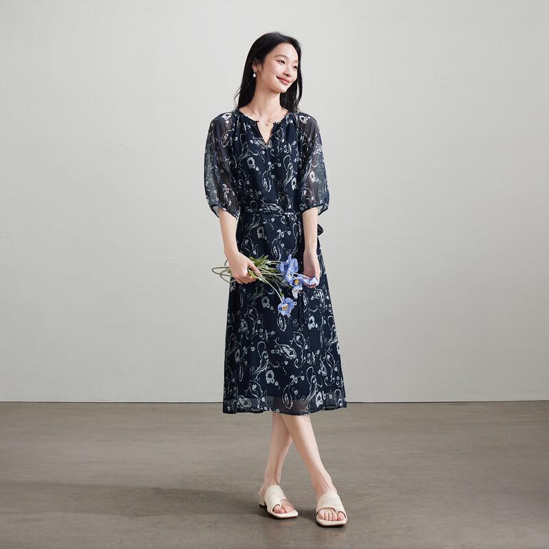 SOFSIL Elegantes bedrucktes Midi-Kleid mit V-Ausschnitt