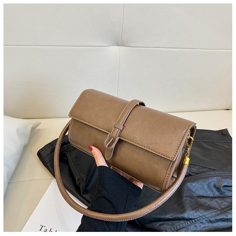 

Нишевая сумка подмышку высокого класса женская 2025 новая модная ретро маленькая квадратная сумка простой темперамент на плечо сумка-мессенджер хаки