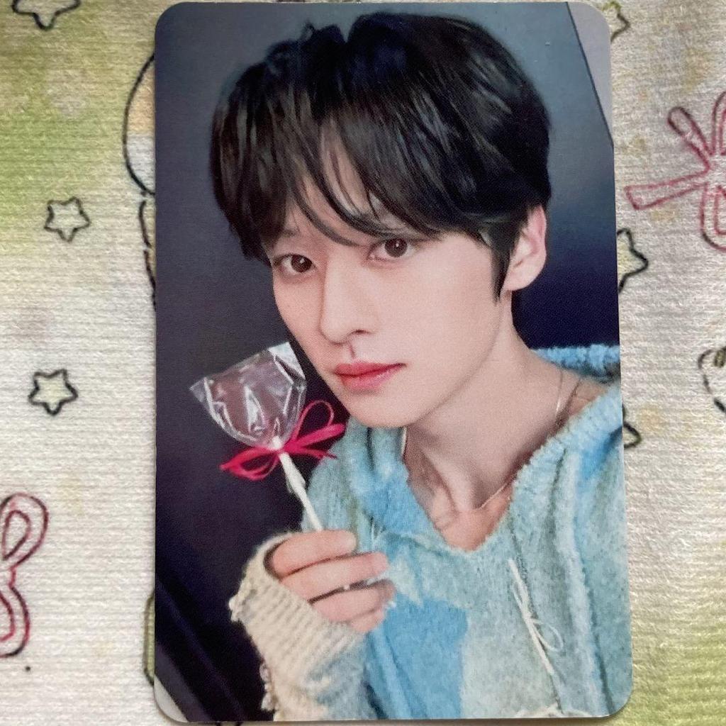 [USED] Stray Kids Reno Raku-STAR Winner Streaming Trading Card SKIZ