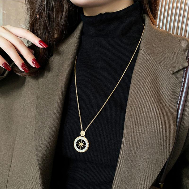 Women Necklace Exquisite Flash Diamond Eight Awn Star Pendant Necklace Sweater Chain Jewelry