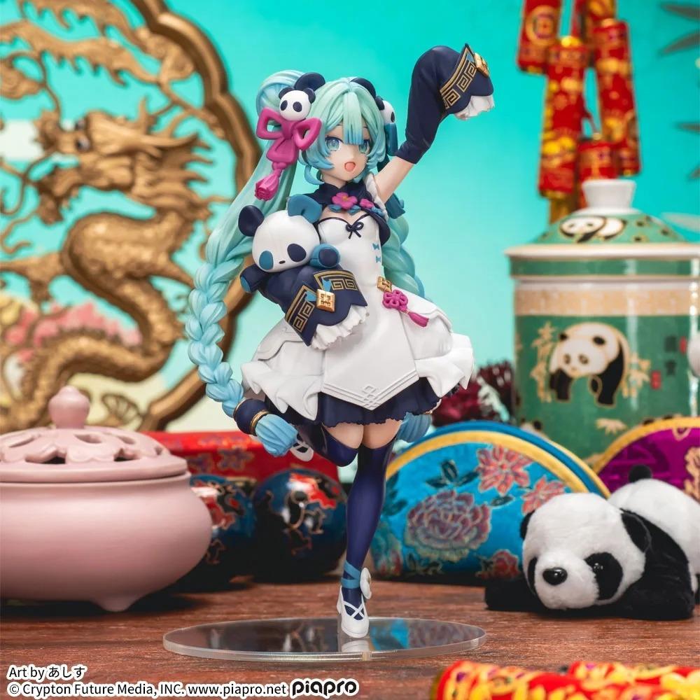 18cm Hatsune Miku Cute Desktop Chinese Style Fashion Panda Action Figure, Cute Girl Model PVC Collectible Figure Ornament