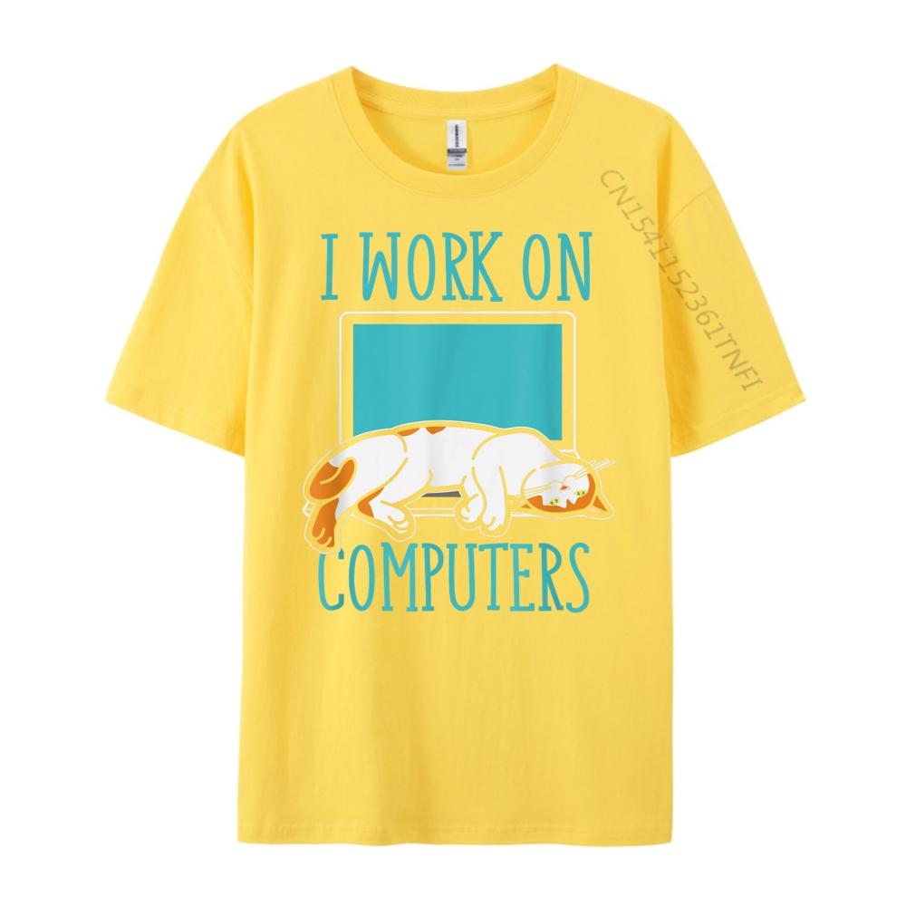Funny Cats And Computers Laptop Tshirts For Pet Lovers Printed TShirt New Year New Years Eve Camiseta
