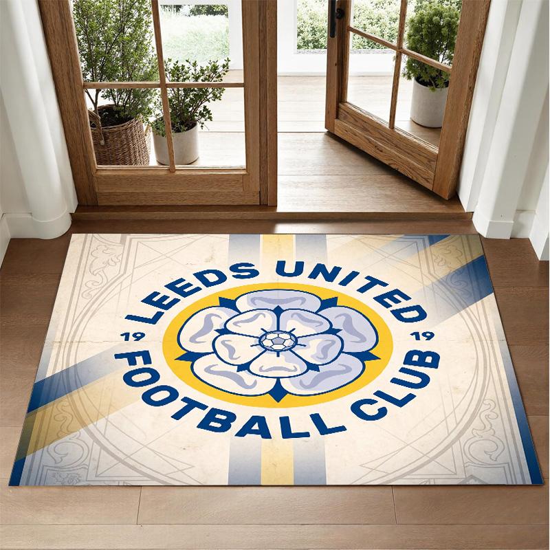 Leeds United Design Crystal Velvet Rug Soft Decorative Mat for Bedroom Entrance