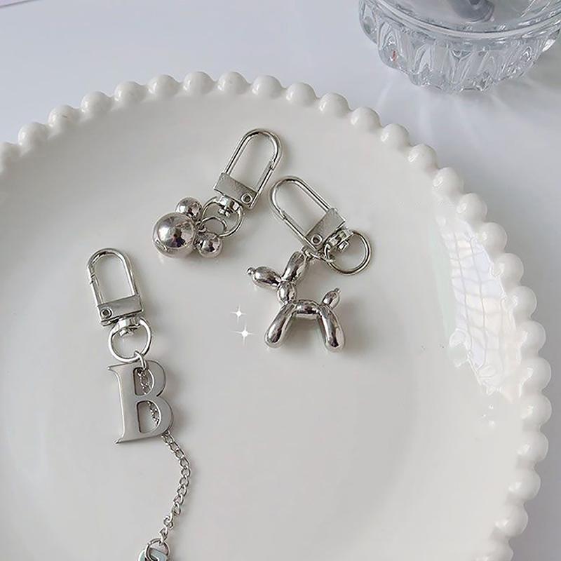 Autumn And Winter  Cool Wind Butterfly Balloon Dog Key Chain Cool Fun Bag Pendant Lovers Girlfriends Gift