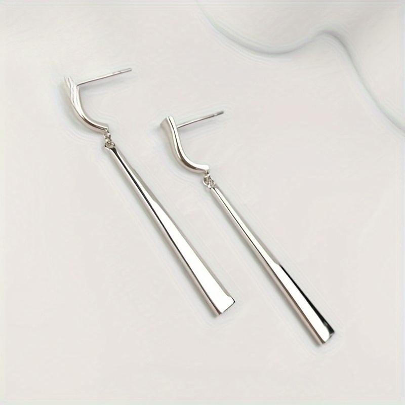 Minimalist OL Style Earrings, Versatile for Workplace Commuting, Capable Temperament Earrings, Exquisite and Minimalist Design