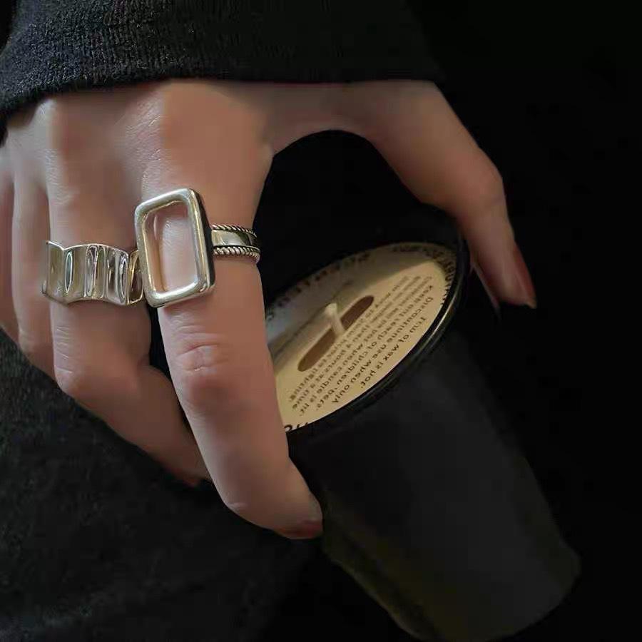 Retro Geometrischer Hohl Offener Ring - Koreanischer Stil für Frauen