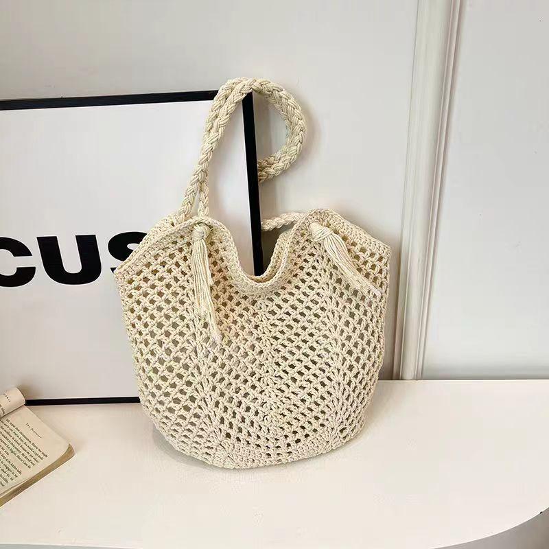 New straw bag cotton thread handwoven bag women s shoulder bag tote bag hollow tassel commuter bag women open (unlined)