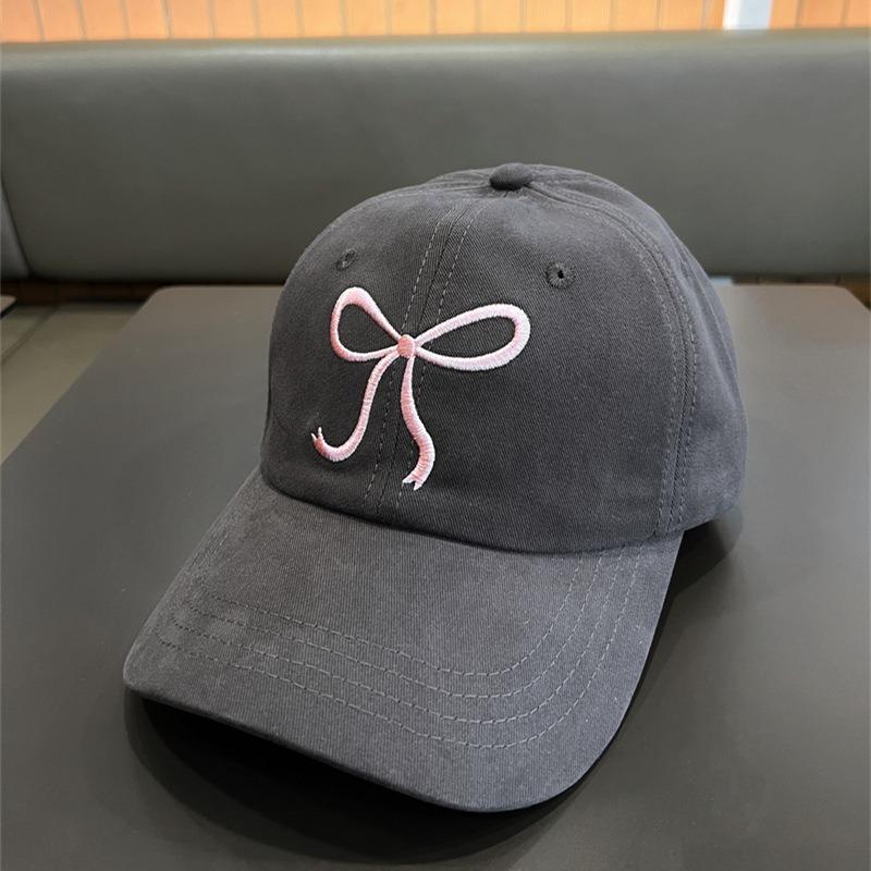 Hat Female peaked cap Deepened and widened face Small soft top baseball cap Men's versatile letter embroidered sun hat
