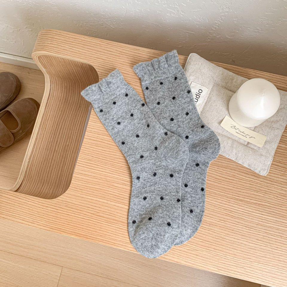 Female Autumn and Winter Thickened Warm Polka Dot Lovely Lace Wool Drum Pile Socks