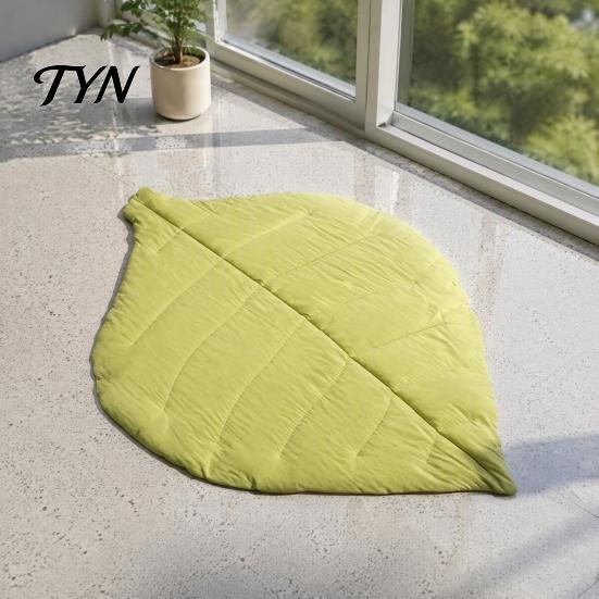 Reversible Pet Cushion for Cats Leaf Shaped Mat, Soft Cat Sleeping Pad, Washable Decorative Rug Home Padded Dog Bed Mat Sofa Floor Crate Indoor Use