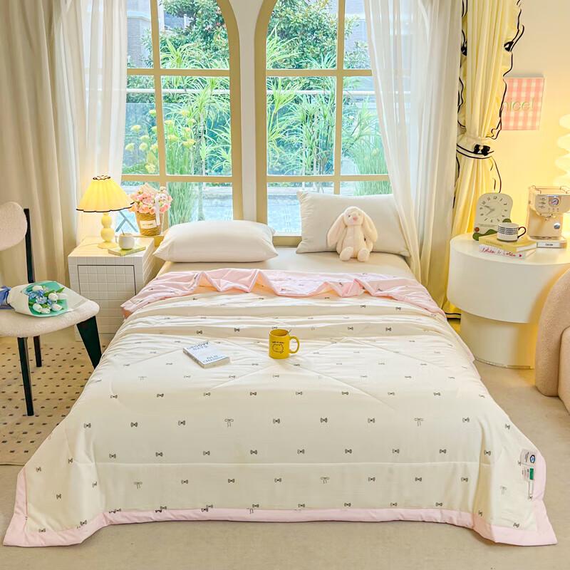 

York Roland Soft Summer AC Quilt