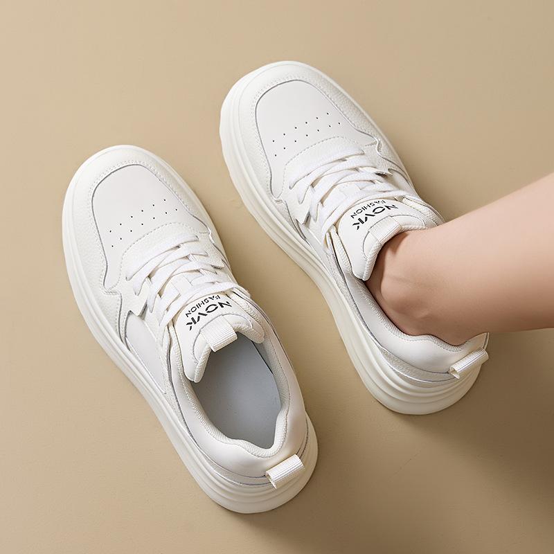 Leather little white shoes women's fashion autumn and winter platform sports board shoes trend round head casual women's shoes versatile shoes