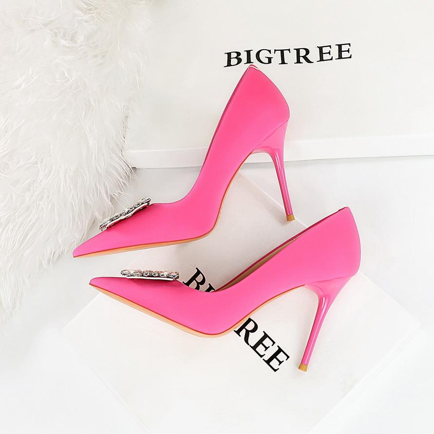 Módní banketové vysoké podpatky dámské jednoduché boty s mělkými ústy špičatými vodami s diamantovým knoflíkem