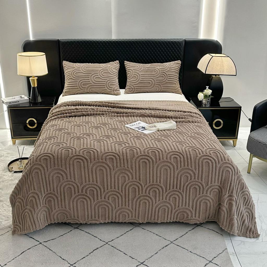 Luxurious Single - Layer Taffeta Blanket Flanged Edge for Naps and Sofa Cover with Feature