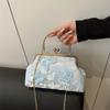 New Trend Simple Casual Shoulder Portable Fashion Chain Niche 2025 Spring Crossbody Shell Women's Bag