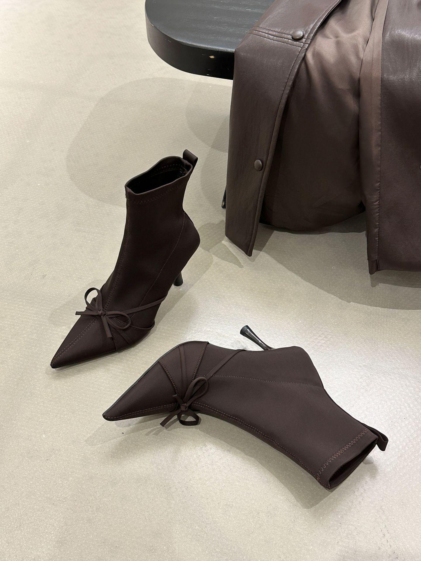 

High-heeled boots pointed bow short boots women s Europe, America 2025 autumn and winter new boots spring and autumn single boots thin women s boots 39 темно-коричневого кольору