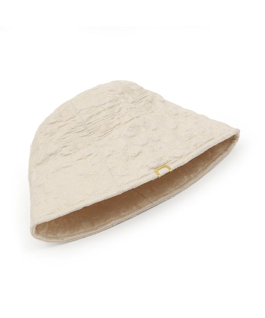 Eondeokeonteulolseutyudio Winter Padded Bucket Hat Stand Bucket / Bonded Flower / Cream