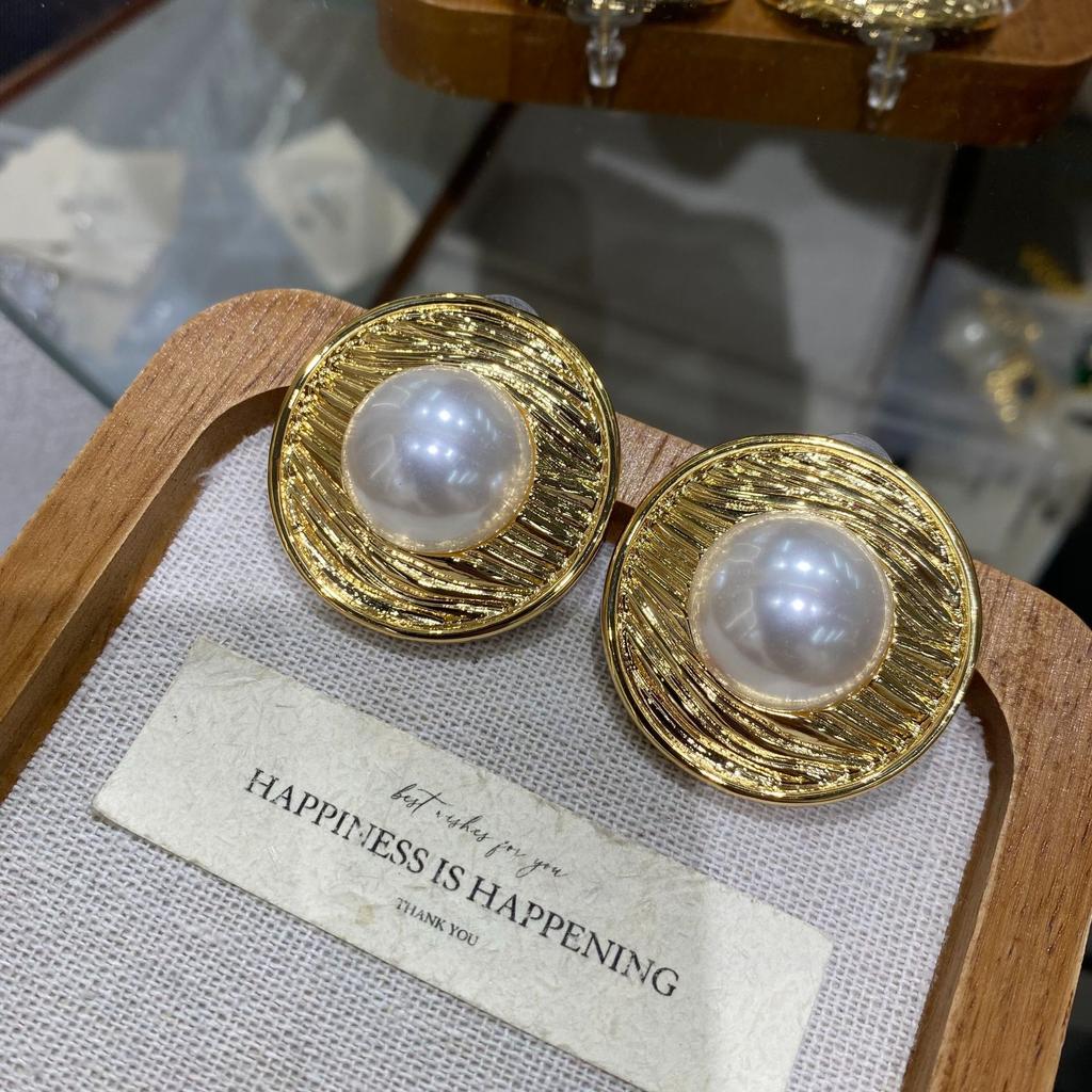 Wind Electroplated 22K Gold Texture Round Pearl Large Earrings Simple And Exaggerated High-End Ear-Sensitive Jewelry