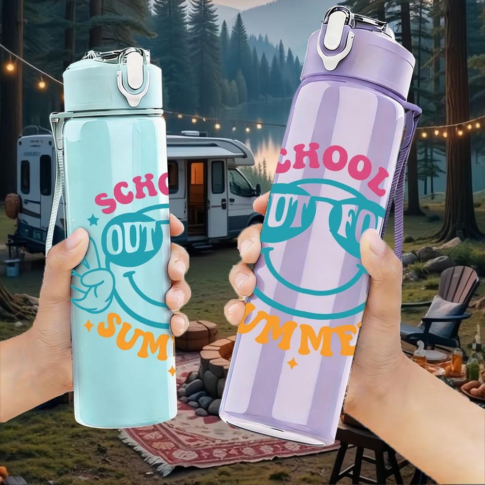 1PC School's Out For Summer Badge 750ml Color Plastic Sports Water Bottle Leakproof Flip Straw Lid Suitable for Sports Office Home Use