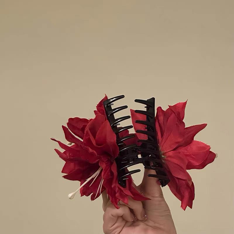 Lily Flower Hair Clip Plastic Flower Hair Claw For Women Girls Sweet Versatile Shark Clip Exquisite Hair Accessories