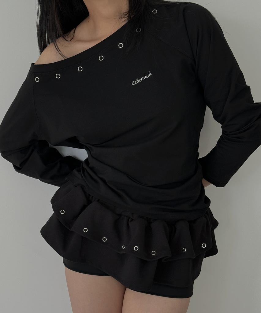 Leuhemia Metal Button Off-Shoulder_ Black