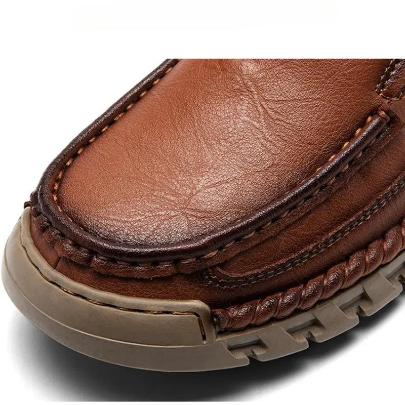 Men's Leather Casual Shoes Handmade Loafers Comfortable Men's Slip On Shoes Flat Moccasins Men's Sneakers