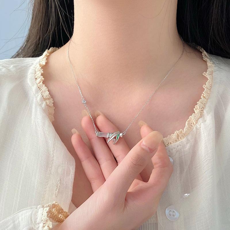 Exquisite White Jade Marrow, Bamboo Leaf, and Bamboo Knot Necklace, Female Chinese Style, Elegant Elegance, Clavicle Chain