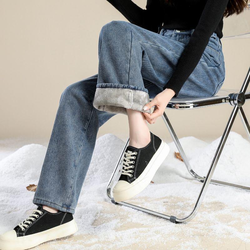 Women's Light Blue Fleece-Lined High-Waisted Wide-Leg Jeans - Winter Thickened for a Loose, Slimming Fit with Trendy Design.