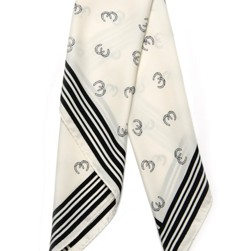 DOYOUKNOWMC ALL SEASON Double C Logo Print White Petite Scarf