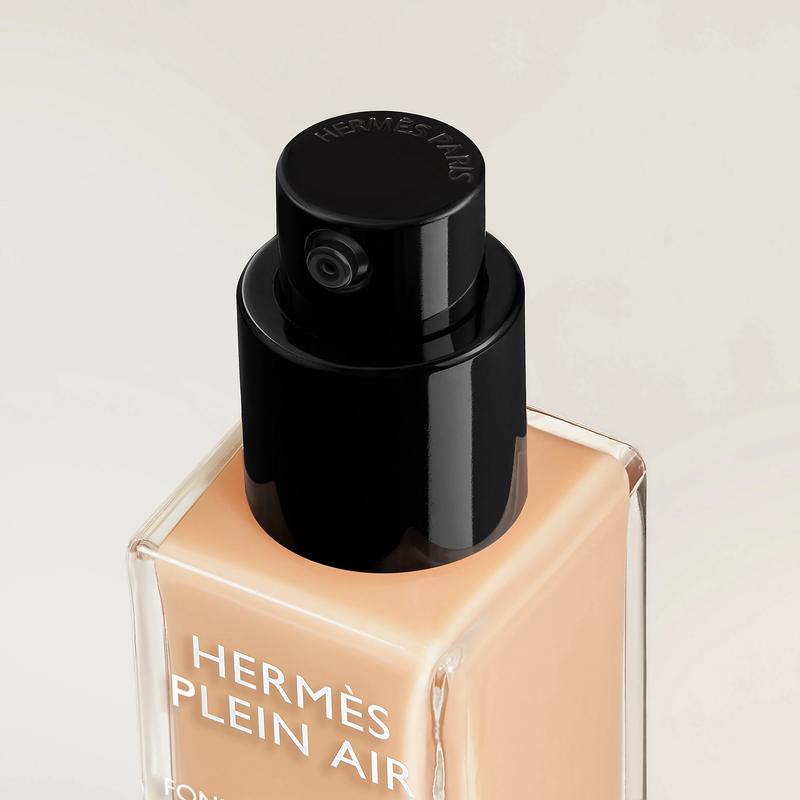 Hermes HERMESPlein Air Yingze Soft Light Liquid Foundation Lightweight Natural Matte 33942672 2026-#25W
