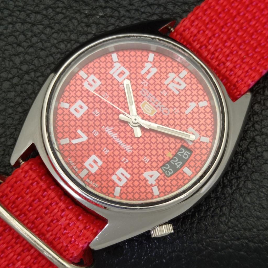USED VINTAGE SEIKO 5 AUTOMATIC 6119C JAPAN MENS DATE RED DIAL WATCH A433806-2 R119-a433806