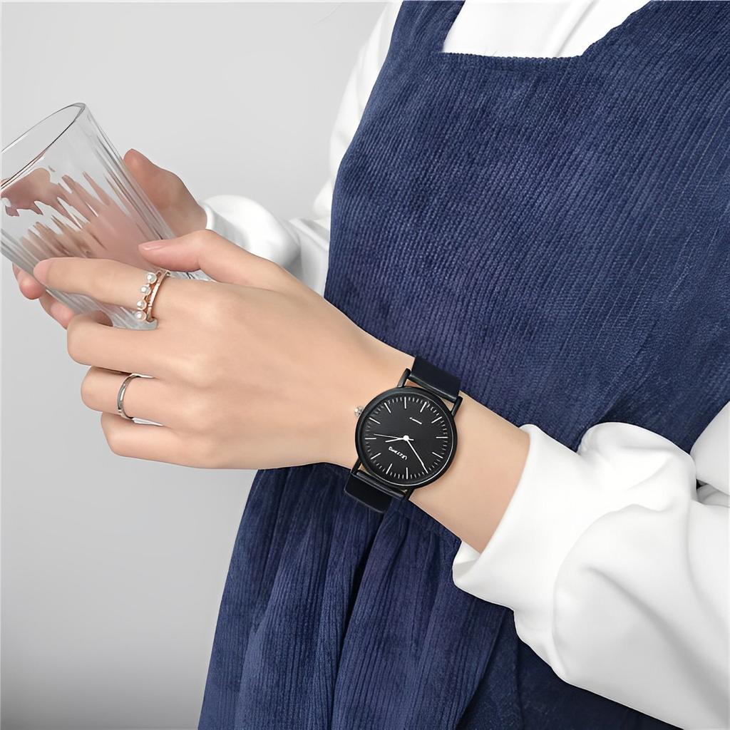 Minimalistischer Stil Jugend Uhr Männlich und Weiblich Schüler Lässig Mori Mittelschüler Schwarz und Weiß Paar Uhr