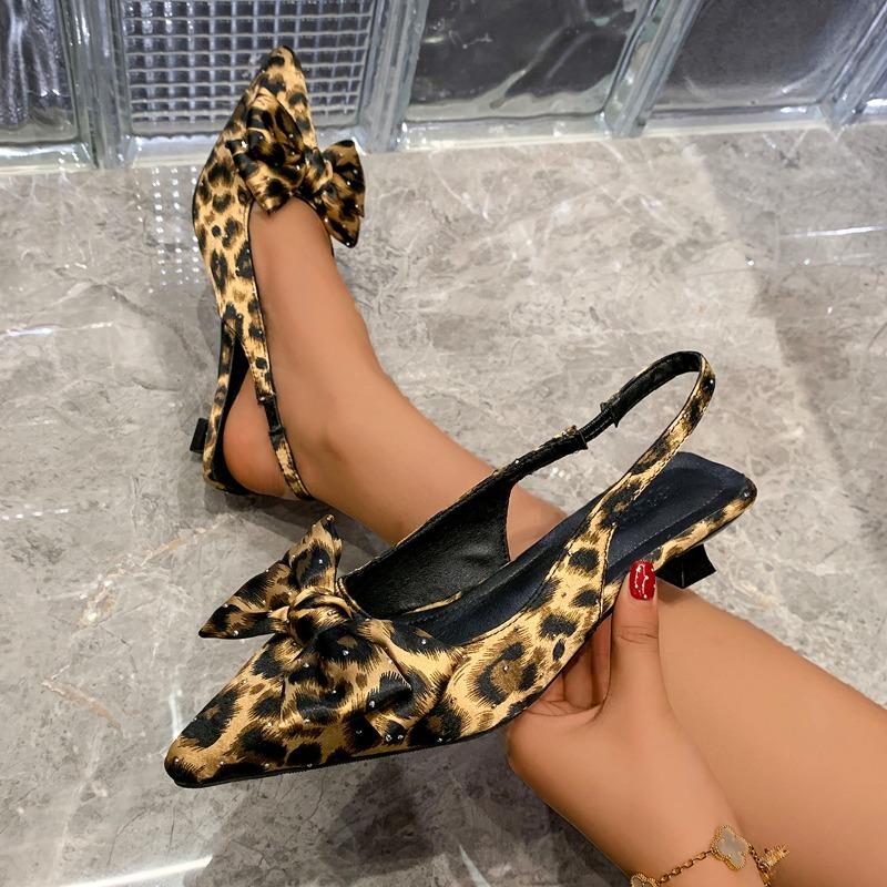 Sandalen mit flachen hohen Absätzen und großer Schleife für Damen, spitz, sexy Stiletto, Leopardenmuster, Sommer, Retro, Party, Luxusschuhe, Frau