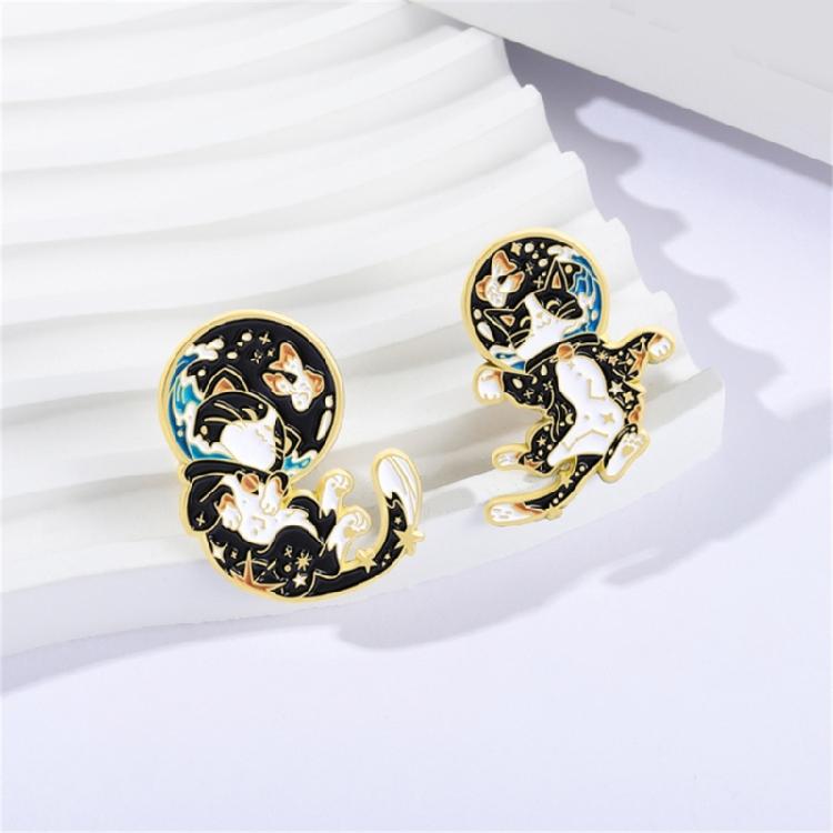 Tecknade katter i rymddräkt Brosch Legering Stjärnbilder Kragstift Smycke Gåva till Vän Familj Samlare