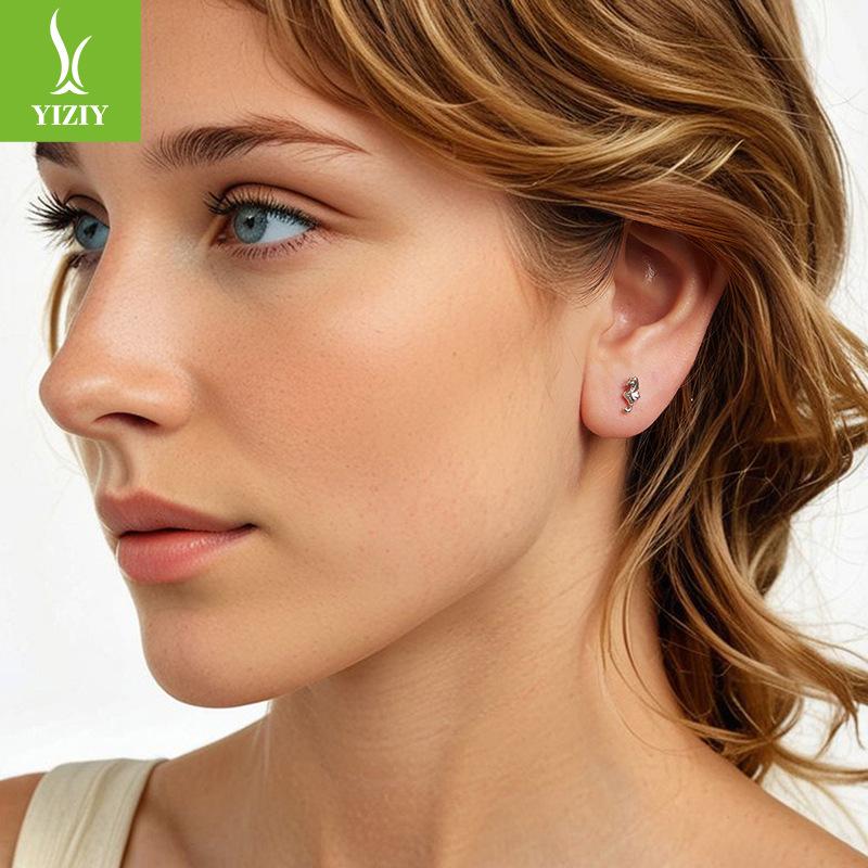 S925 Silver Seahorse Stud Earrings, Exquisite Fashion Plain Silver Ocean Series Small Earrings, Factory