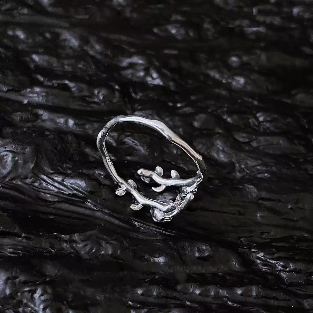 Retro Literary Rose Ring Fresh and Sweet Ring for Women